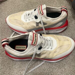 Hunter Men's Cream and Red Sneakers